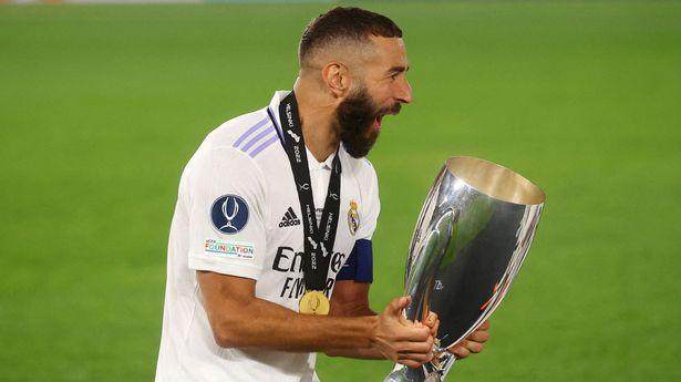 本泽马拿下金球奖已无悬念 10月领奖只是大戏序幕